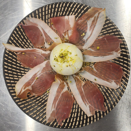 prosciutto-buratta-ennia-cucina-authentic-italian-restaurant-gods-hill-wines-barossa-gawler